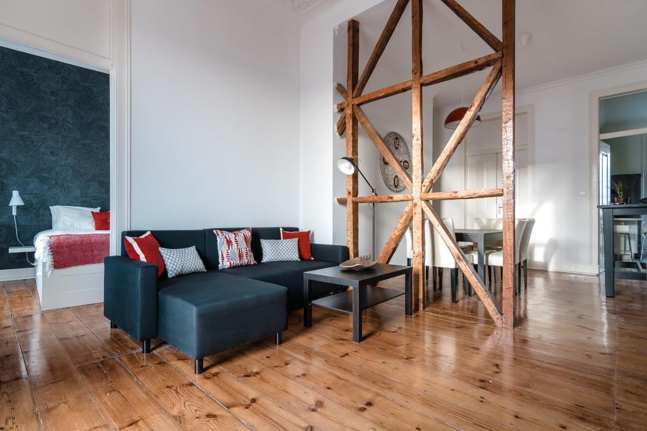 Elegant 3 Bedroom Flat With View In Principe Real Lissabon Buitenkant foto