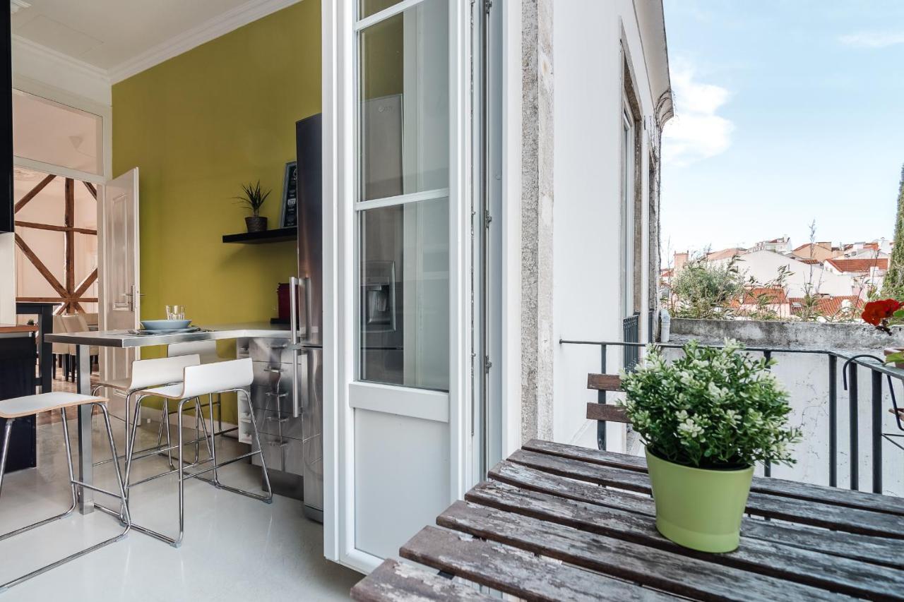 Elegant 3 Bedroom Flat With View In Principe Real Lissabon Buitenkant foto
