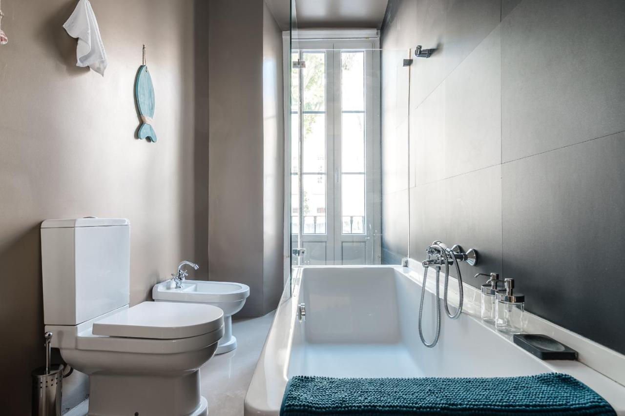 Elegant 3 Bedroom Flat With View In Principe Real Lissabon Buitenkant foto